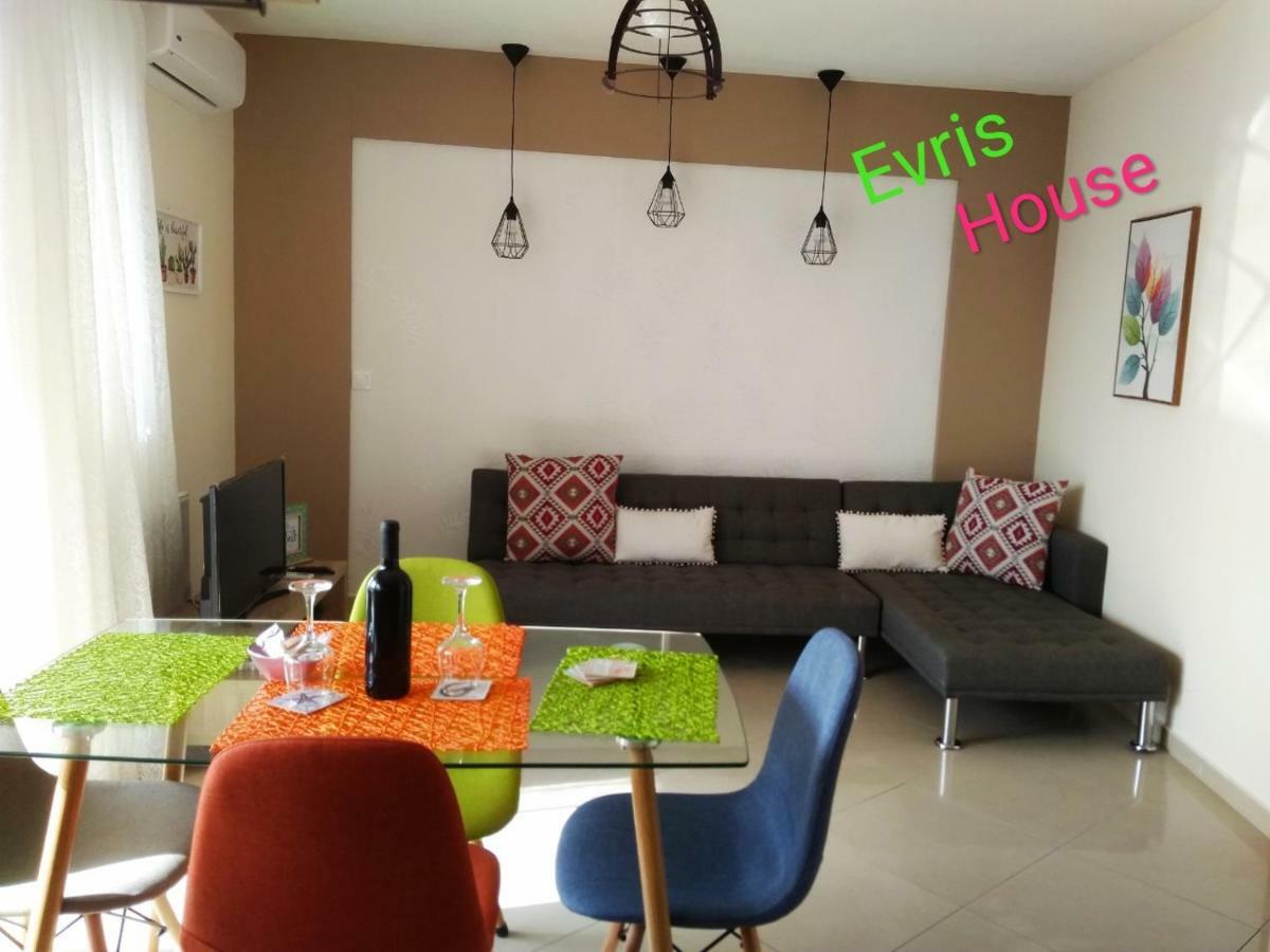 Evris House Color Suite Kavála Eksteriør bilde